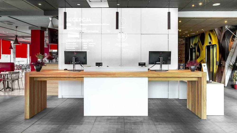 Ibis Katowice - Готель