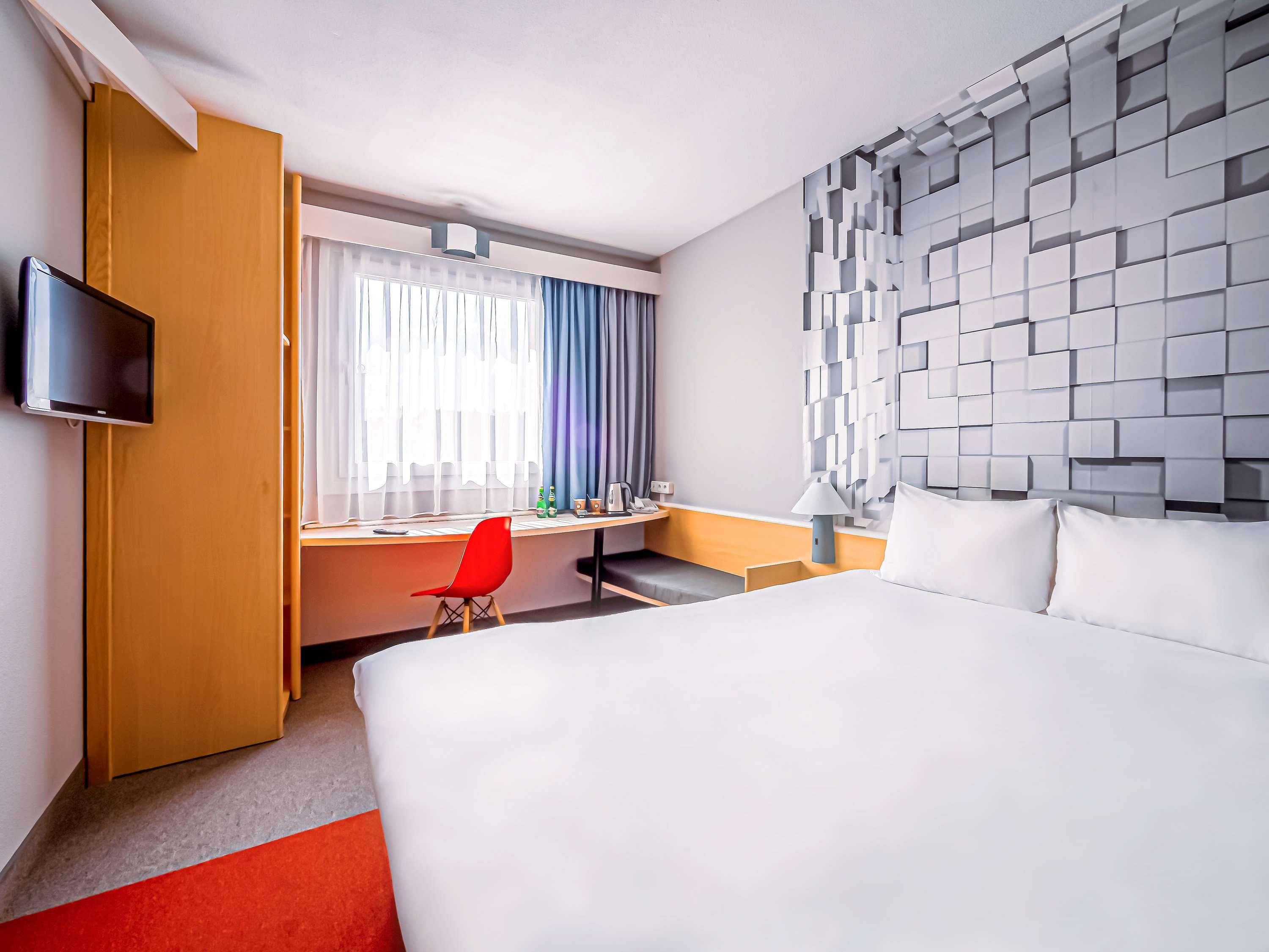 Ibis Katowice - Готель 2*