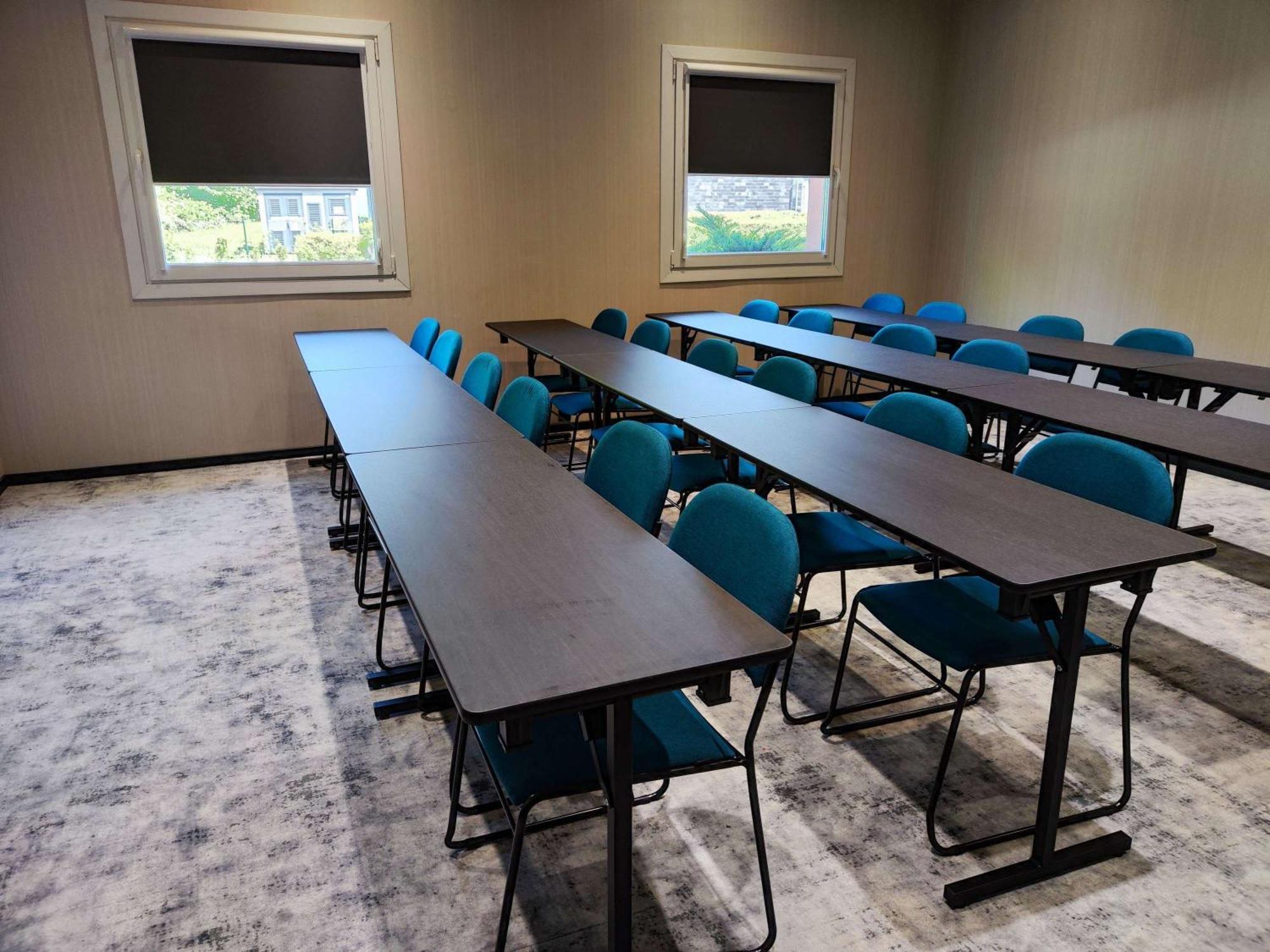 Ibis Katowice - 2*