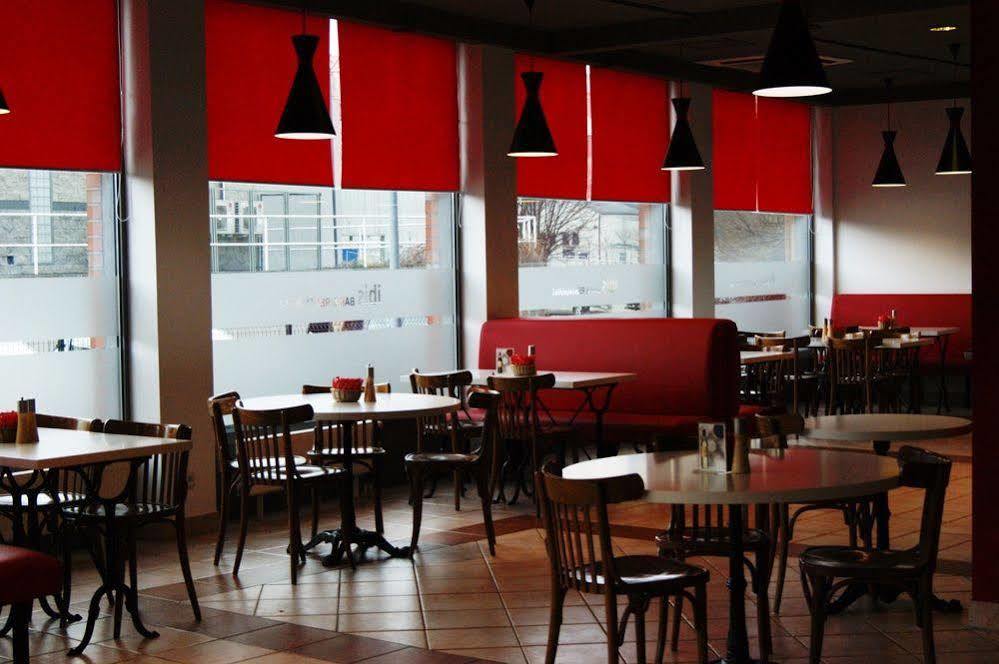 Ibis Katowice - Готель Забже
